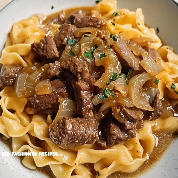 🧅 Festive French Onion Beef and Noodles 🎄